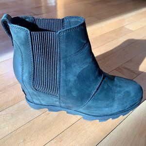 Sorel Women's Joan of Arctic Wedge II Chelsea Boot 8, Black